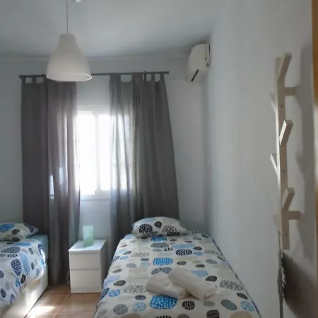 1 Apartamento *