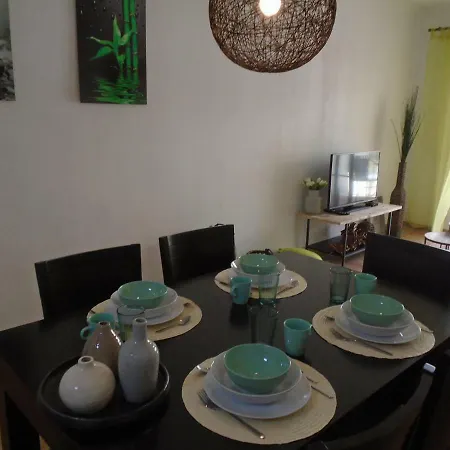 1 Apartamento *