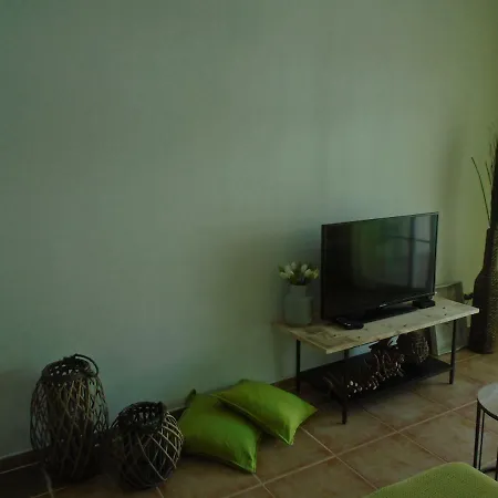 Apartamento 1 *